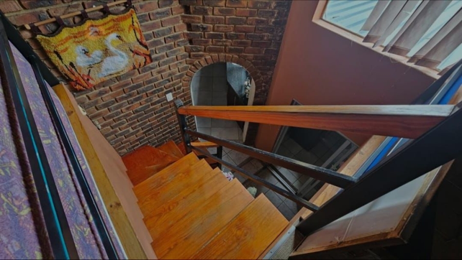 5 Bedroom Property for Sale in Cashan North West